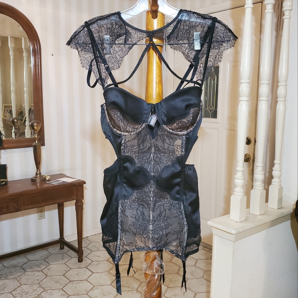 Victoria's Secret Babydoll - Picture 1 of 6